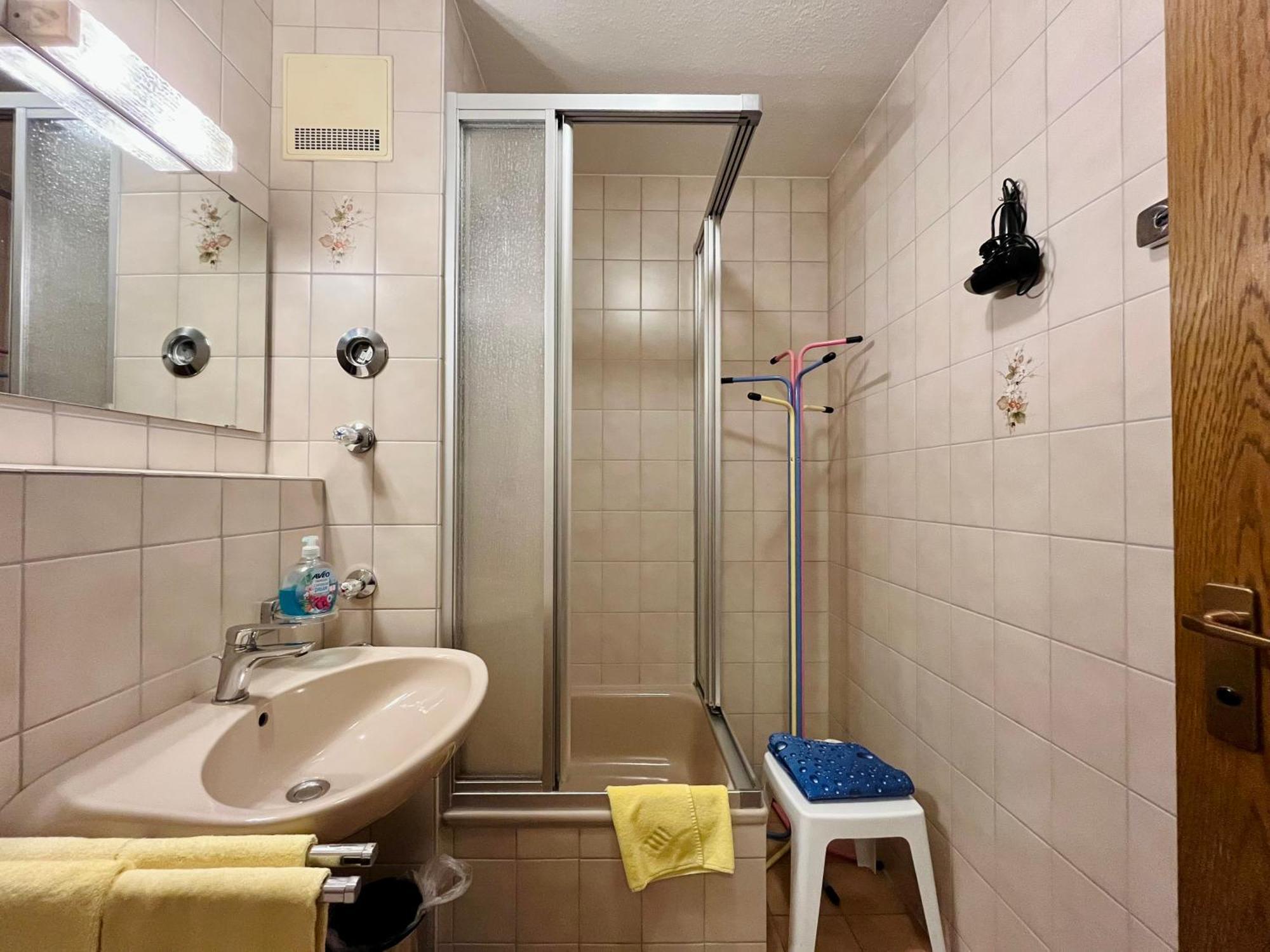 Haus Baur, 37 Oder 38